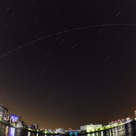 隅田川上空のISS