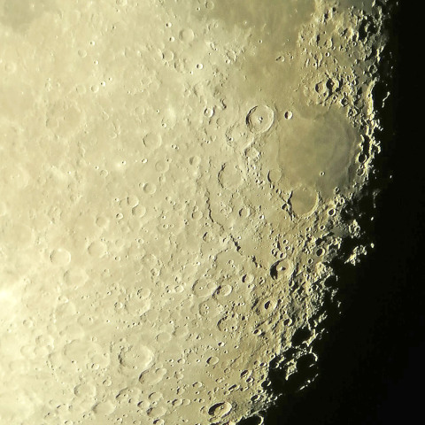 月（2023年8月5日）