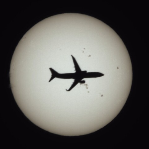 ジェット機の日面通過