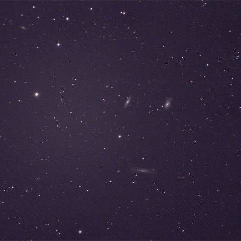 しし座の三つ子銀河