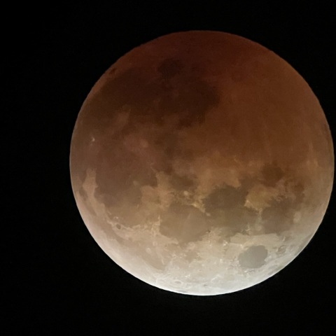 美しい皆既月食　スマホで