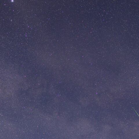 雲間に見えた 4月こと座流星群の流星(1)
