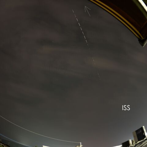 26/07/2026 雲間のISS