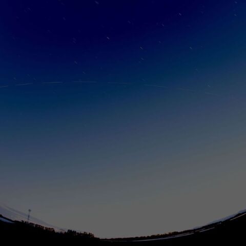 20210208 ISS 国際宇宙ステーション　薄明中の光跡