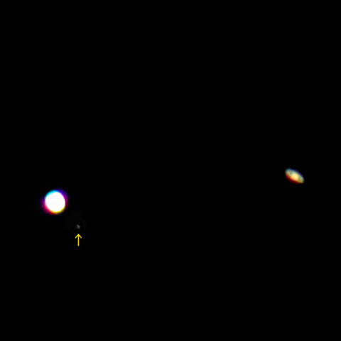 望遠レンズで撮影した木星と土星の大接近