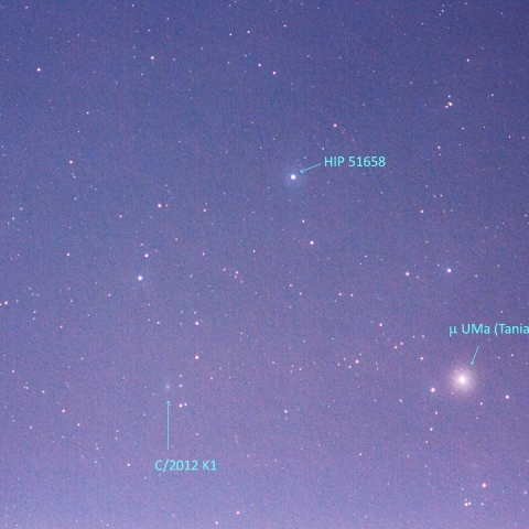 薄雲の中のパンスターズ彗星