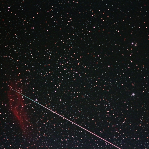 カリフォルニア星雲とおうし座の流星
