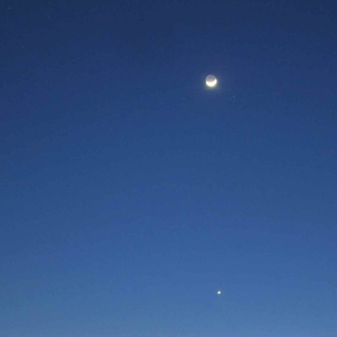 三日月と昴の接近と金星