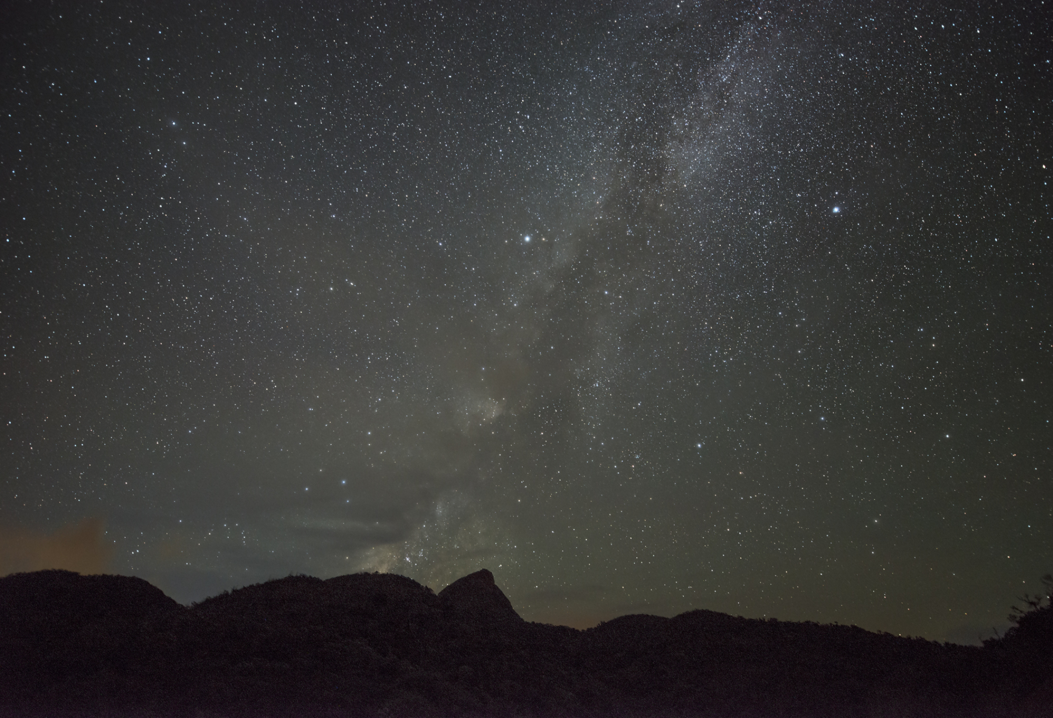 石垣島野底岳と共に見える織姫星と彦星 By Hideo6345 天体写真ギャラリー