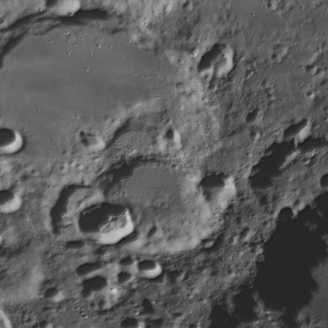 Moon 2026-08-04 