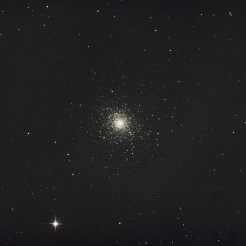 M5　へび座球状星団