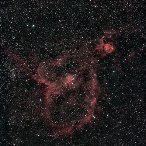 IC1805　ハート星雲