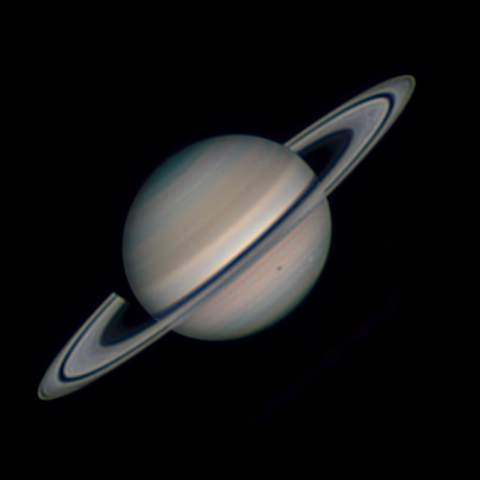 土星面を通過する衛星テティス