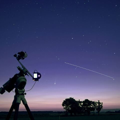 ネオワイズ彗星（C/2020 F3）とISS