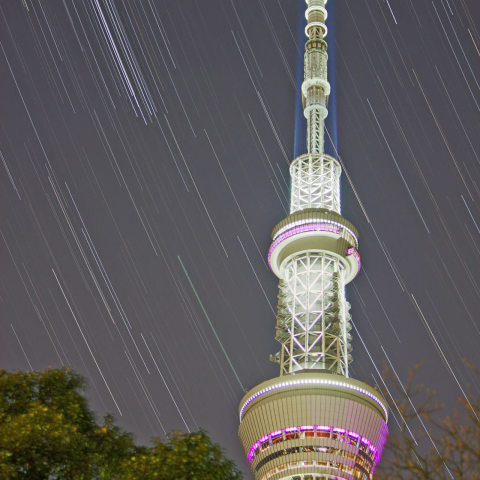 『冬雅』の空の、すばるとラブジョイ彗星