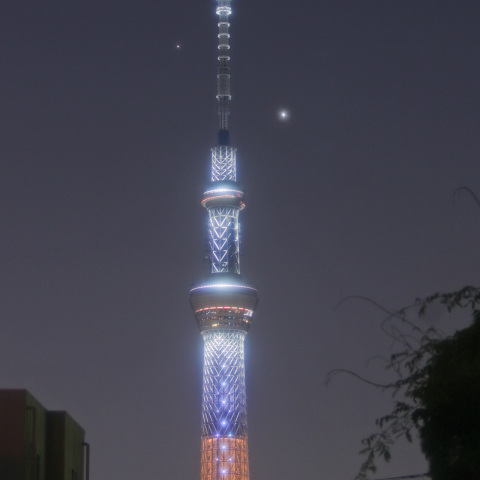 『煌』に寄り添い輝く金星と木星