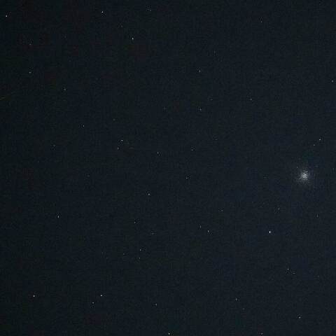 メシエ天体M１３と流星