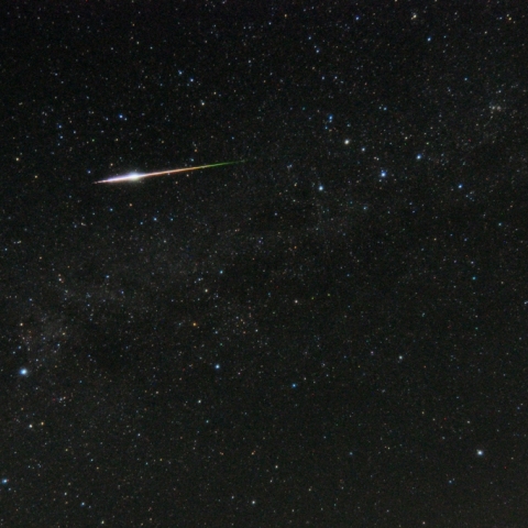 流星とカシオペア座と北極星