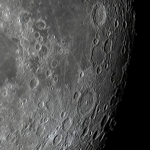 月面「四大火口列」附近