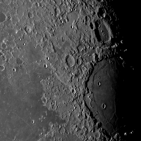 月面「危難の海」附近