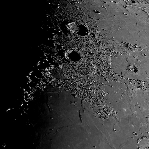 月面「アリストテレス～晴れの海」附近