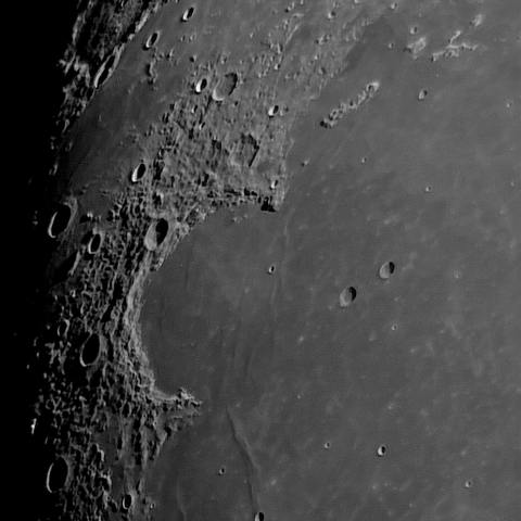 月面「虹の入江」附近