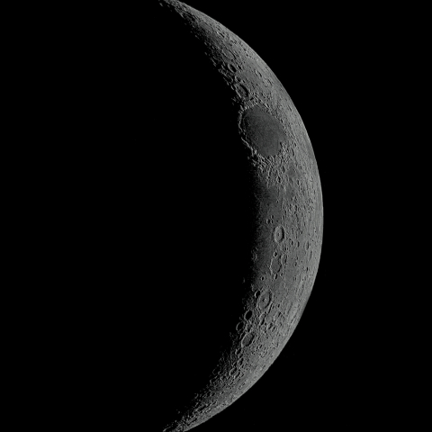 四日月(月齢3.3)