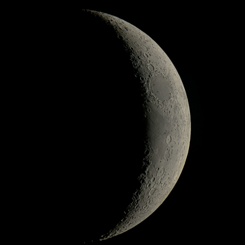 五日月(月齢4.0)