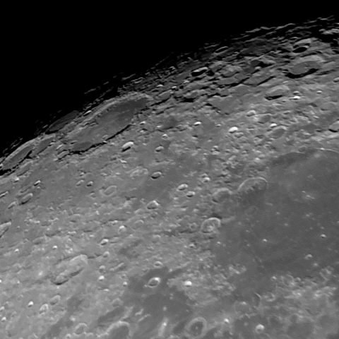 月面「シッカード」附近