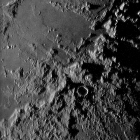 月面「アペニン山脈」附近