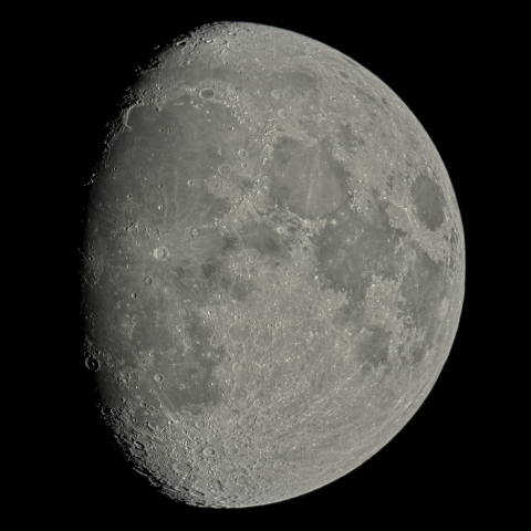 十二日月(月齢11.2)