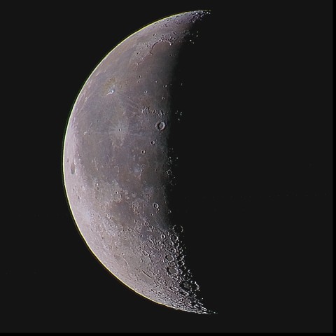 月の彩り(月齢22.9、彩度強調)