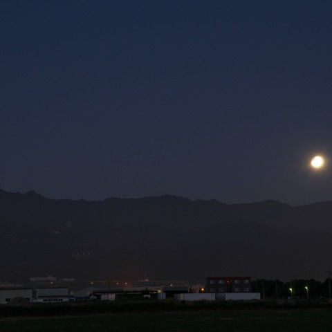 月没帯食と手稲山