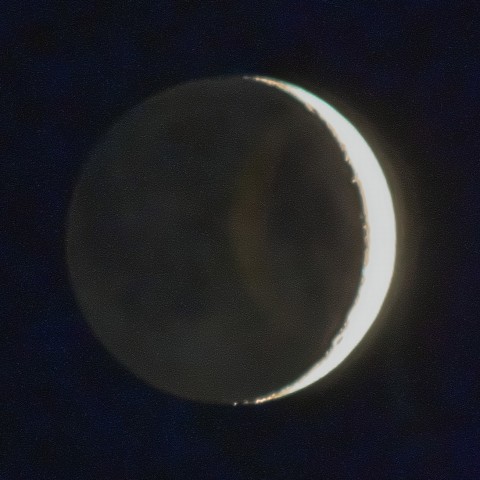 地球照(月齢3.01)