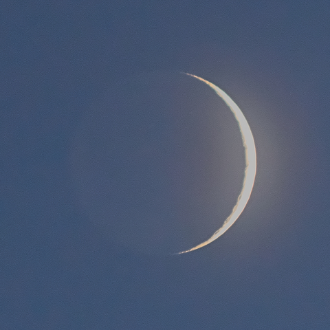 地球照(月齢2.48)