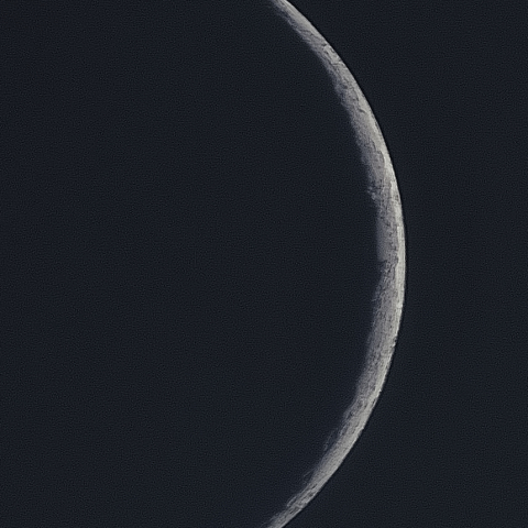 三日月(月齢2.03)