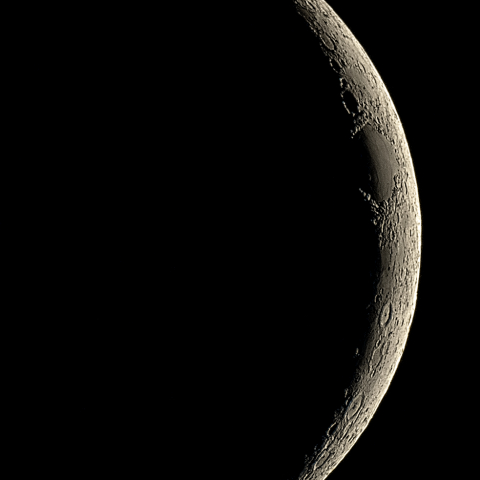 三日月(月齢2.49)