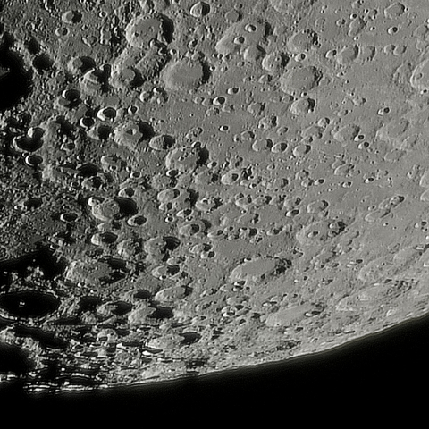 月面南端部(月齢7.51)