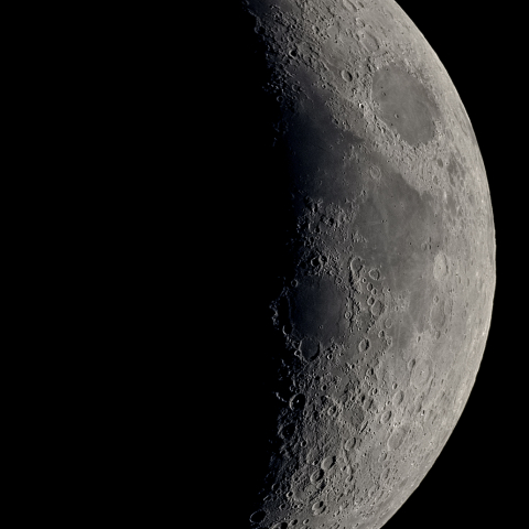 七夕の月(月齢4.60)