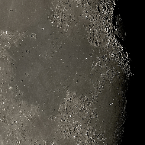 月面「豊かの海～静かの海～危難の海」附近