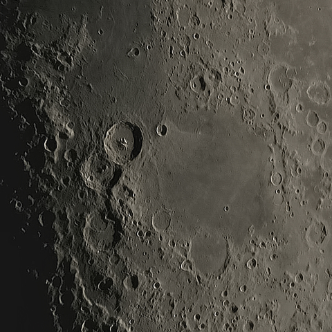 月面「アルタイ断崖～神酒の海」附近