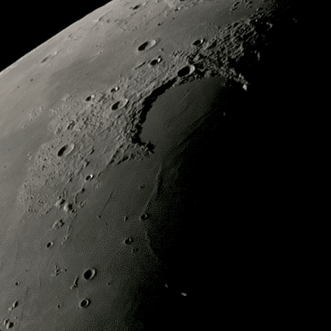 月面「虹の入江」附近