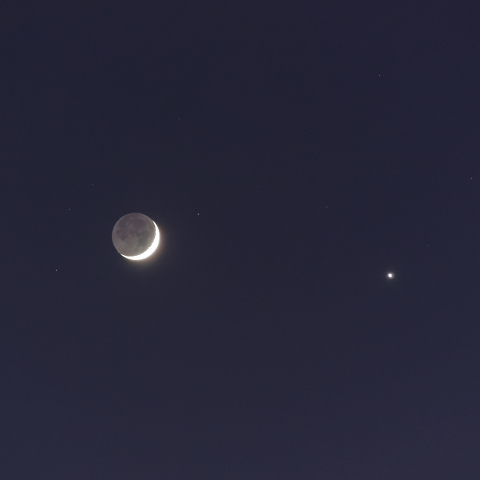 月と金星の大接近(月齢3.12)