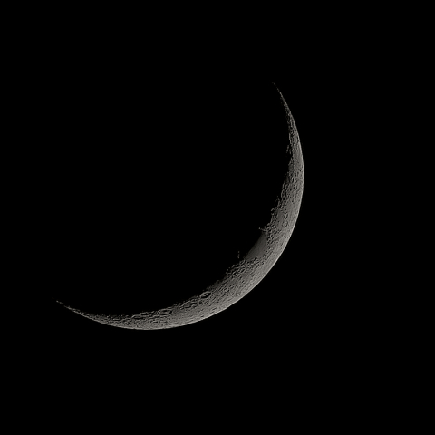 四日月(月齢3.13)