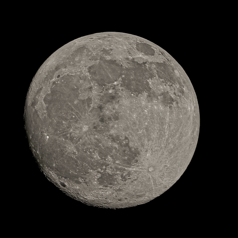 十五日月(月齢14.26)