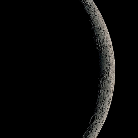 三日月(月齢2.72)