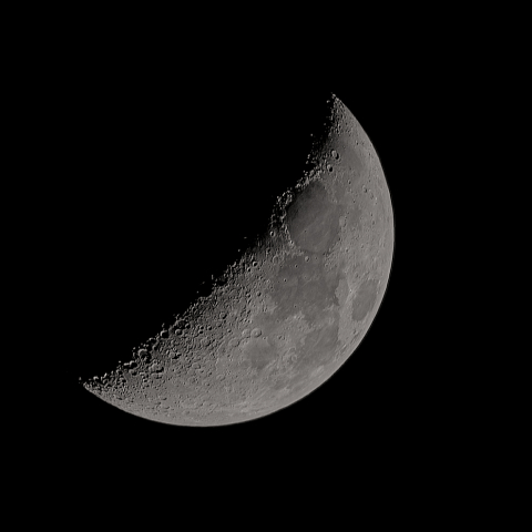 八日月(月齢7.02)