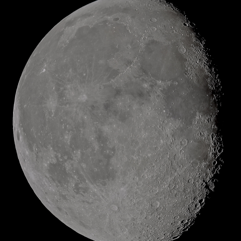 二十日月(月齢18.37)