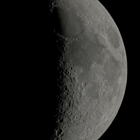 七日月(月齢6.33)