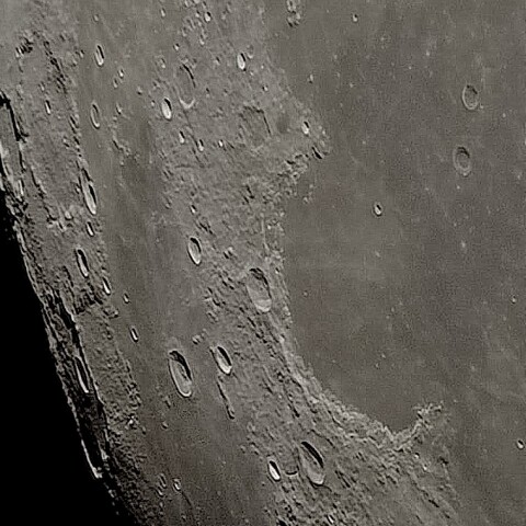 月面「虹の入江」附近